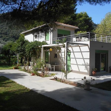 Brunello Seaside Apartments Lefkada City ภายนอก รูปภาพ
