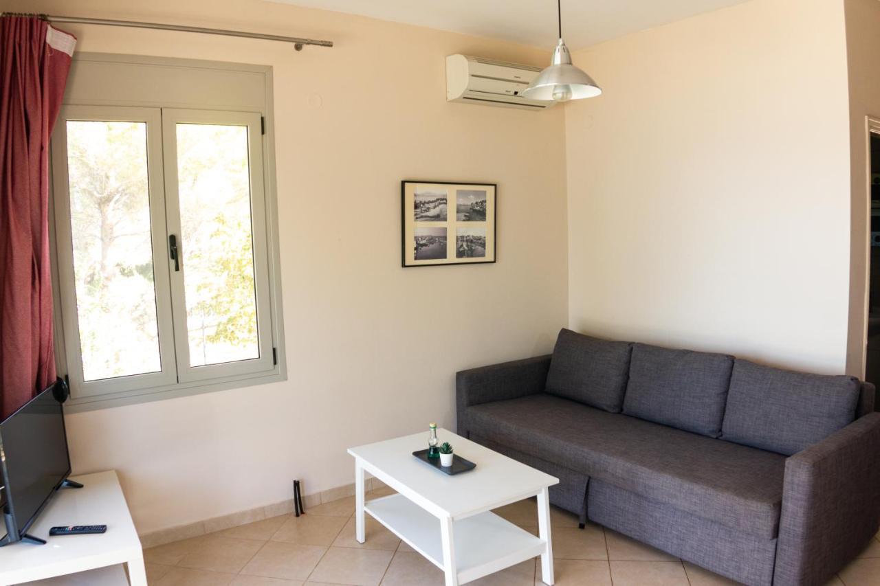 Brunello Seaside Apartments Lefkada City ภายนอก รูปภาพ