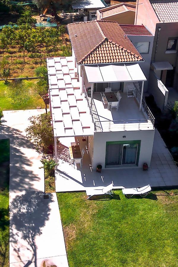 Brunello Seaside Apartments Lefkada City ภายนอก รูปภาพ