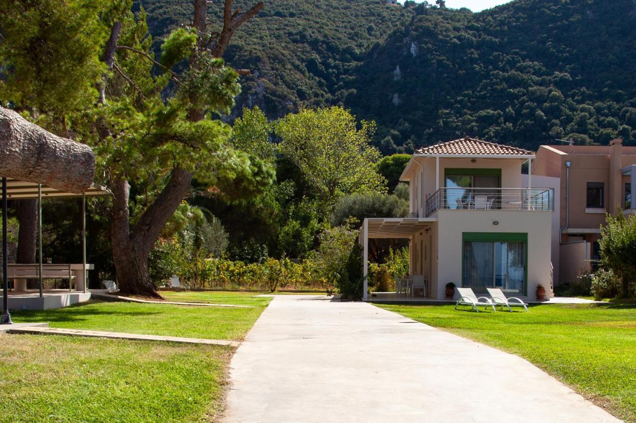 Brunello Seaside Apartments Lefkada City ภายนอก รูปภาพ